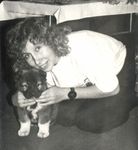 Bratowa z 2 miesięcznym Owczarkiem Kaukazkim.