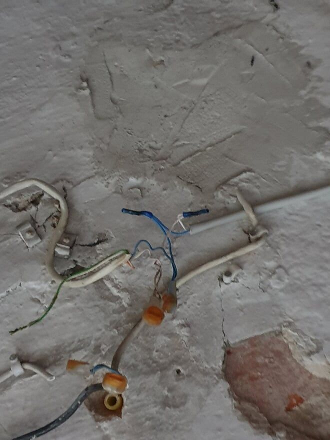 podłączenie w środku