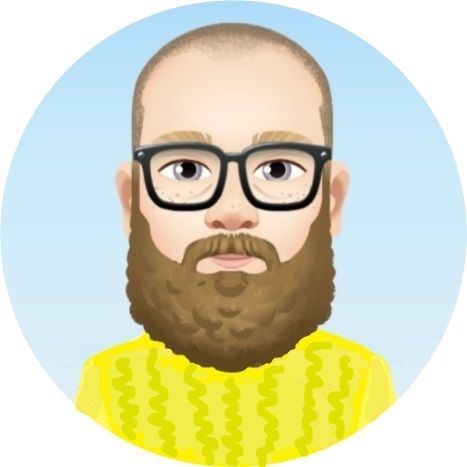 Bartłomiej w żółtym swetrze.jpg