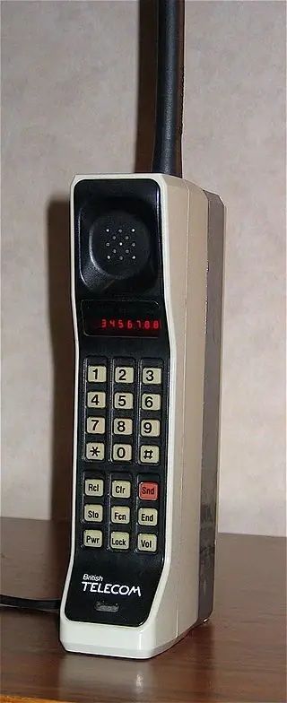 motorola-dynatac-8000x.jpg motorola-dynatac-8000x.jpg